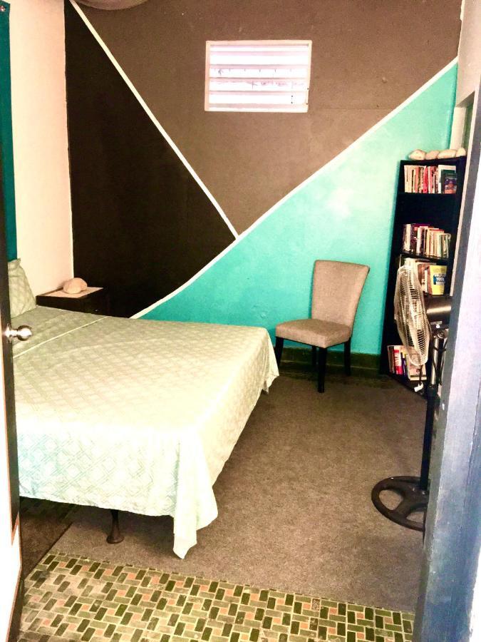 Medusa'S Hostel Агуадила Екстериор снимка